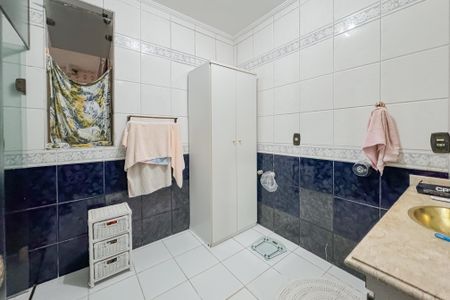 Apartamento à venda com 109m², 2 quartos e 1 vagaBanheiro Social