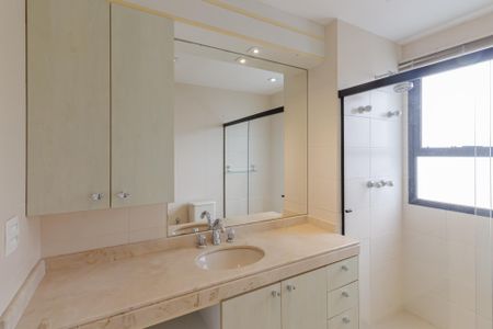 Apartamento para alugar com 500m², 5 quartos e 4 vagasBanheiro da Suíte 2