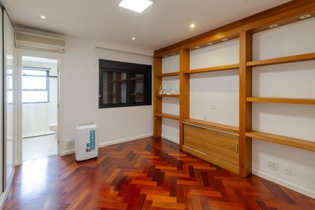 Apartamento para alugar com 500m², 5 quartos e 4 vagasSuíte 2