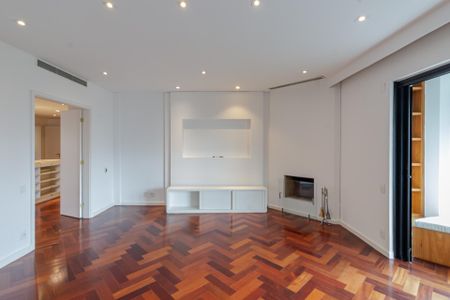 Apartamento para alugar com 500m², 5 quartos e 4 vagasSala de TV