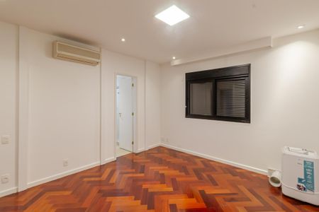 Apartamento para alugar com 500m², 5 quartos e 4 vagasSuíte 4