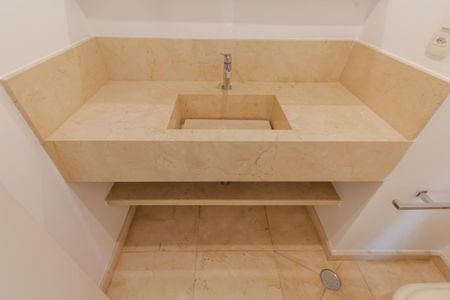 Apartamento para alugar com 500m², 5 quartos e 4 vagasLavabo