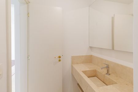 Apartamento para alugar com 500m², 5 quartos e 4 vagasLavabo