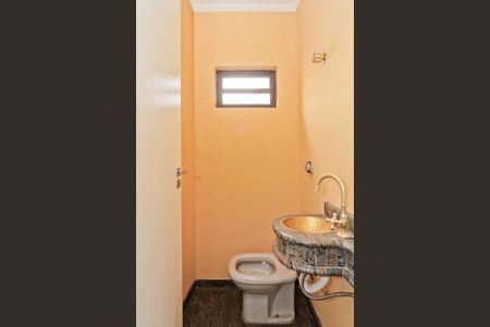 Casa à venda com 186m², 3 quartos e 4 vagasLavabo