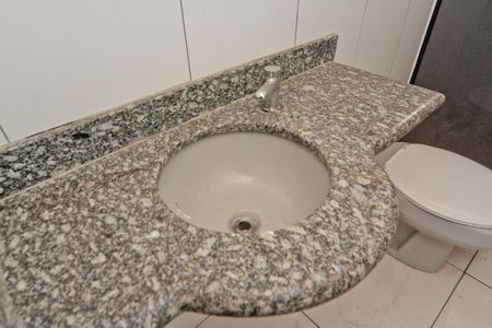 Casa à venda com 186m², 3 quartos e 4 vagasBanheiro