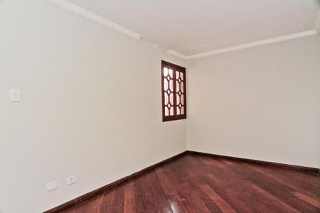 Casa à venda com 186m², 3 quartos e 4 vagasQuarto 2