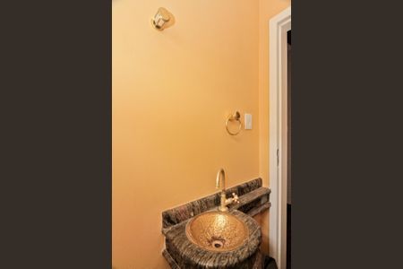 Casa à venda com 186m², 3 quartos e 4 vagasLavabo