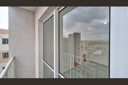 Apartamento para alugar com 37m², 2 quartos e sem vaga Apartamento para alugar com 37m², 2 quartos e sem vagaVaranda
