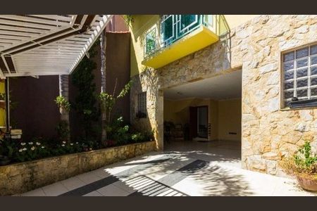 Casa à venda com 300m², 5 quartos e 4 vagas