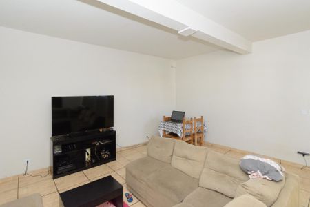 Casa1 - Sala de casa à venda com 6 quartos, 79m² em Amazonas, Contagem