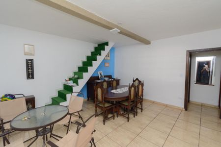 Casa à venda com 79m², 6 quartos e 1 vagaCasa2 - Sala