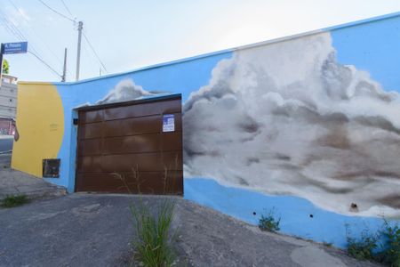 Casa à venda com 79m², 6 quartos e 1 vagaFachada 