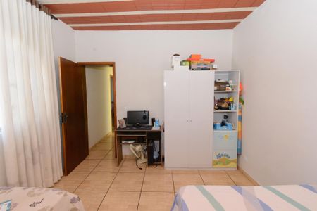 Casa à venda com 79m², 6 quartos e 1 vagaCasa1 - Quarto 1