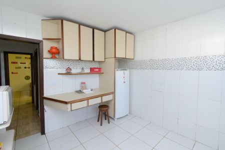 Casa à venda com 79m², 6 quartos e 1 vagaCasa2 - Cozinha