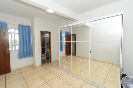 Casa à venda com 79m², 6 quartos e 1 vagaCasa1 - Suíte