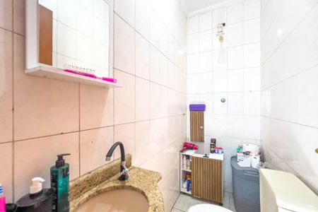 Casa para alugar com 210m², 4 quartos e 5 vagasBanheiro da Edícula