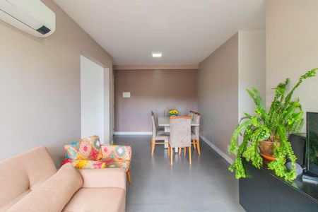 Sala de apartamento à venda com 3 quartos, 71m² em Cavalhada, Porto Alegre