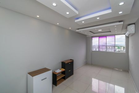 Sala de apartamento à venda com 2 quartos, 55m² em Irajá, Rio de Janeiro