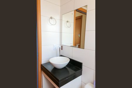 Apartamento para alugar com 48m², 2 quartos e 1 vaga Apartamento para alugar com 48m², 2 quartos e 1 vagaBanheiro