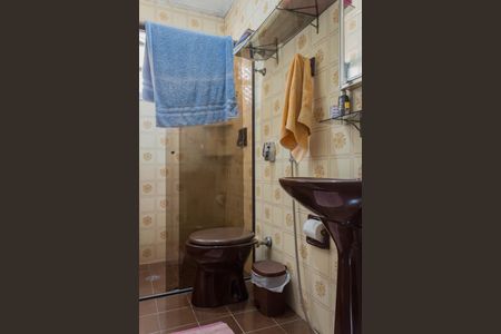 Casa à venda com 240m², 3 quartos e 5 vagas Casa à venda com 240m², 3 quartos e 5 vagasBanheiro da Suíte 1