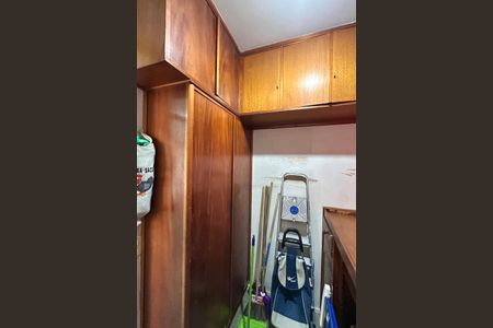 Apartamento à venda com 162m², 4 quartos e 2 vagas Apartamento à venda com 162m², 4 quartos e 2 vagasQuarto de Serviço 02