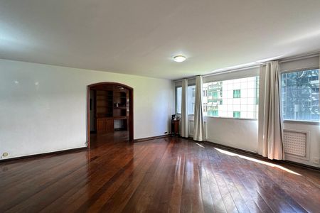 Apartamento à venda com 162m², 4 quartos e 2 vagas Apartamento à venda com 162m², 4 quartos e 2 vagasSala