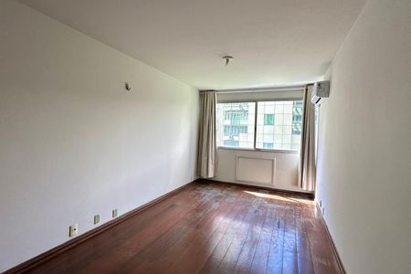 Apartamento à venda com 162m², 4 quartos e 2 vagas Apartamento à venda com 162m², 4 quartos e 2 vagasQuarto 02