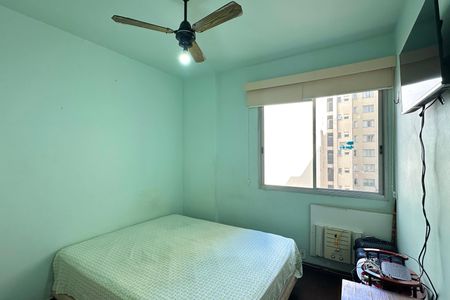 Apartamento à venda com 162m², 4 quartos e 2 vagas Apartamento à venda com 162m², 4 quartos e 2 vagasQuarto 01