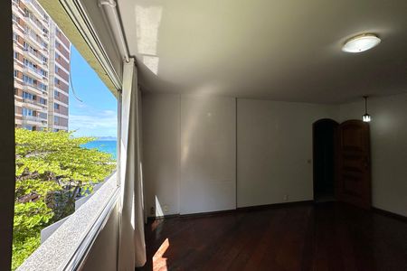 Apartamento à venda com 162m², 4 quartos e 2 vagas Apartamento à venda com 162m², 4 quartos e 2 vagasVaranda da Sala