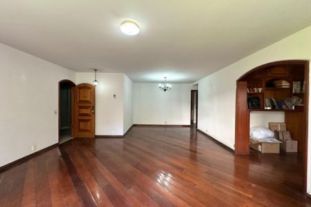 Apartamento à venda com 162m², 4 quartos e 2 vagas Apartamento à venda com 162m², 4 quartos e 2 vagasSala