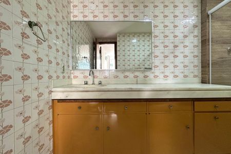 Apartamento à venda com 162m², 4 quartos e 2 vagas Apartamento à venda com 162m², 4 quartos e 2 vagasBanheiro Social