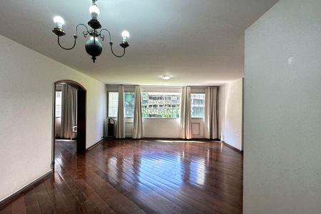 Apartamento à venda com 162m², 4 quartos e 2 vagas Apartamento à venda com 162m², 4 quartos e 2 vagasSala