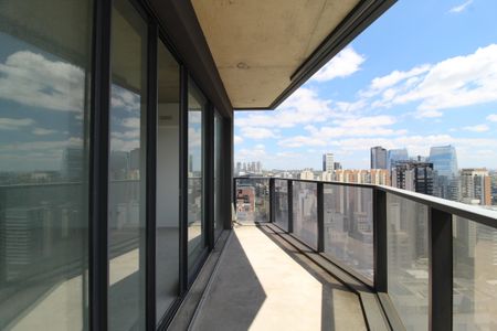 Varanda de apartamento à venda com 1 quarto, 115m² em Vila Olímpia, São Paulo