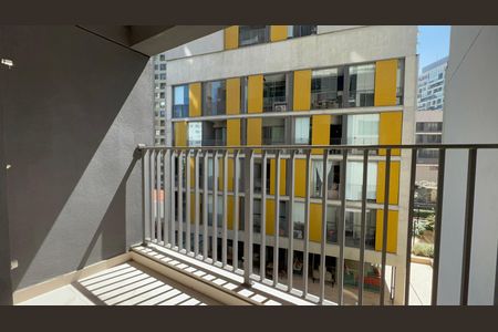 Studio à venda com 32m², 1 quarto e sem vaga Studio à venda com 32m², 1 quarto e sem vagaVaranda