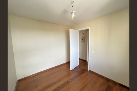 Apartamento à venda com 73m², 2 quartos e 1 vagaQuarto 2