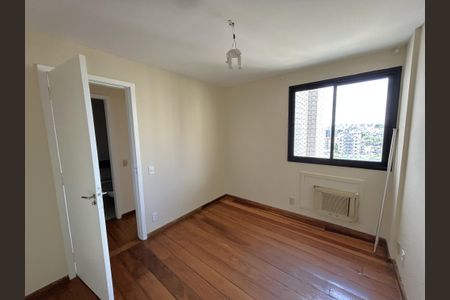Apartamento à venda com 73m², 2 quartos e 1 vagaQuarto 2