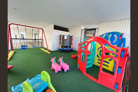 Apartamento à venda com 73m², 2 quartos e 1 vagaÁrea comum - Playground
