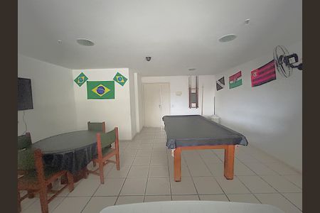 Apartamento à venda com 73m², 2 quartos e 1 vagaÁrea comum 