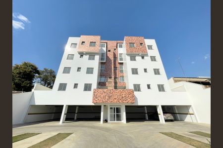 Apartamento à venda com 97m², 2 quartos e 2 vagasFachada