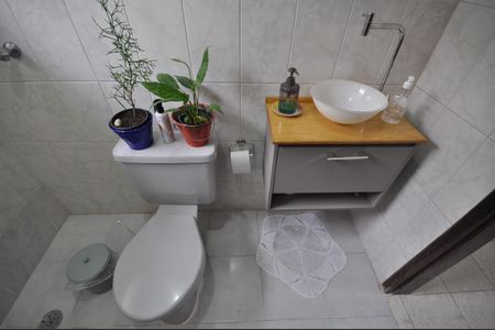 Casa à venda com 112m², 3 quartos e 2 vagasBanheiro 2