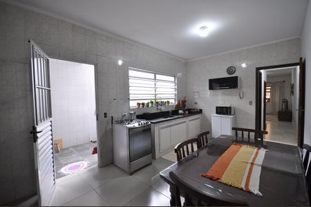 Casa à venda com 112m², 3 quartos e 2 vagasCozinha