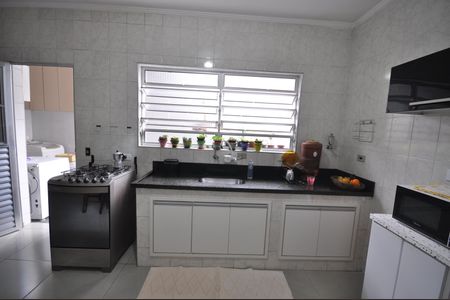 Casa à venda com 112m², 3 quartos e 2 vagasCozinha