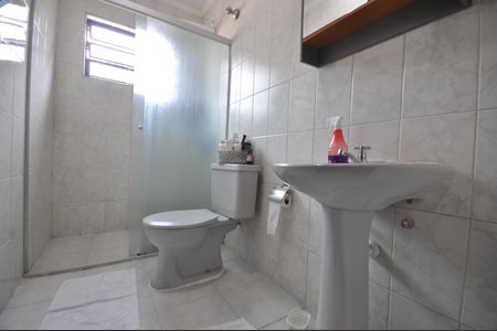 Casa à venda com 112m², 3 quartos e 2 vagasBanheiro 1