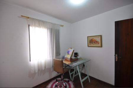 Casa à venda com 112m², 3 quartos e 2 vagasQuarto 3