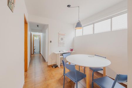 Sala de apartamento à venda com 3 quartos, 66m² em Alto de Pinheiros, São Paulo