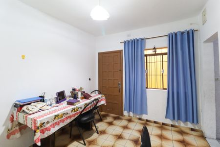 Casa à venda com 125m², 4 quartos e 1 vagaCopa