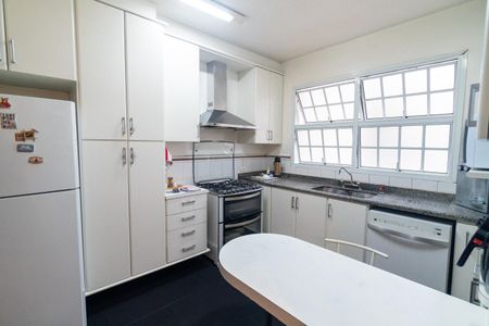 Casa de condomínio à venda com 356m², 4 quartos e 5 vagasCozinha