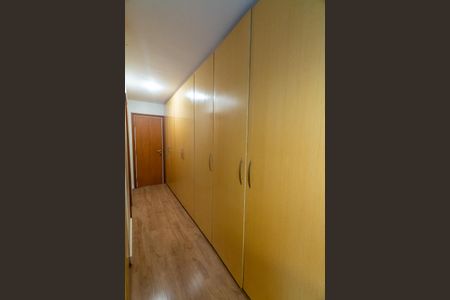 Casa de condomínio à venda com 356m², 4 quartos e 5 vagasSuíte 1