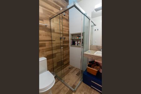 Casa de condomínio à venda com 356m², 4 quartos e 5 vagasBanheiro Social