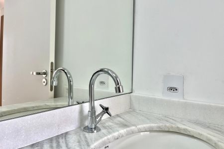 Banheiro de kitnet/studio para alugar com 1 quarto, 25m² em Chácara Inglesa, São Paulo